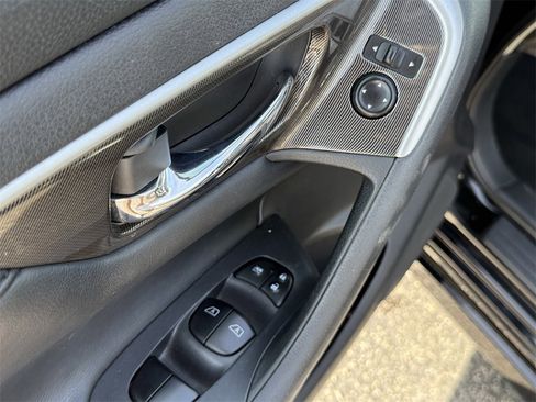 Used 2013 Nissan Altima 2.5 SL w/ Technology Pkg image 11