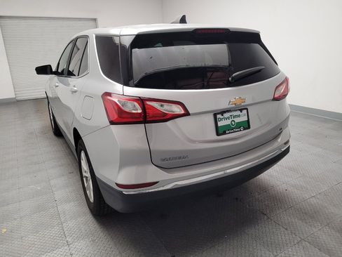 Used 2018 Chevrolet Equinox LT FWD image 6