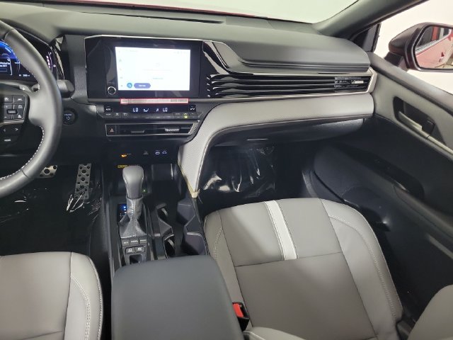 Used 2026 Toyota Camry SE FWD image 17