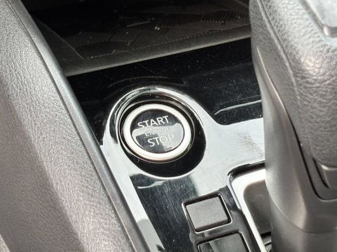 Used 2023 Nissan Versa SV FWD image 22