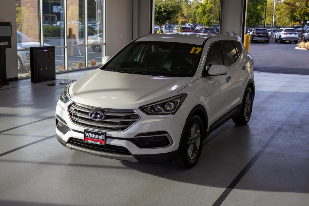 Used 2017 Hyundai Santa Fe Sport AWD/4WD image 1