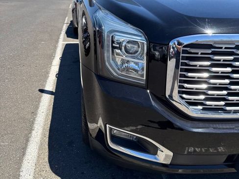 Used 2019 GMC Yukon Denali w/ Denali Ultimate Package AWD/4WD image 4