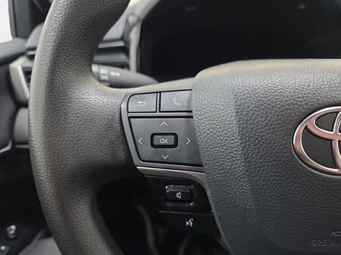 Certified 2025 Toyota Camry LE image 13