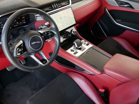 Used 2021 Jaguar F-PACE SVR AWD/4WD image 15