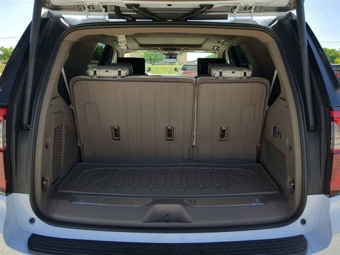 New 2026 GMC Yukon Denali w/ Denali Reserve Package AWD/4WD image 27