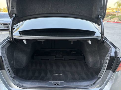 Used 2022 Nissan Altima 2.5 SV image 35