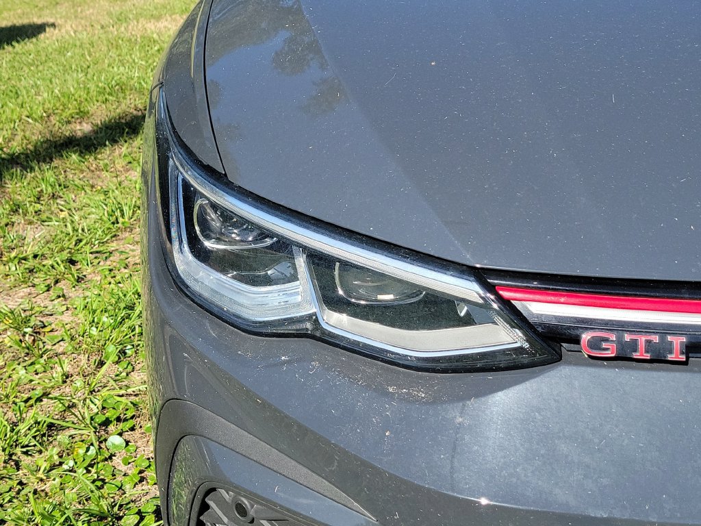 Used 2023 Volkswagen GTI 40th Anniversary Edition FWD image 9