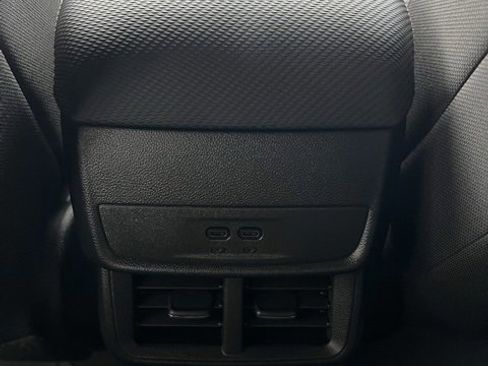 New 2026 Chevrolet Equinox LT image 40