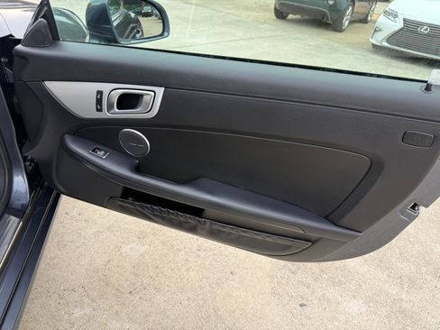 Used 2013 Mercedes-Benz SLK 350 image 23
