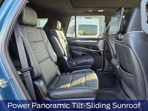 Used 2025 Cadillac Escalade Sport Platinum AWD/4WD image 16