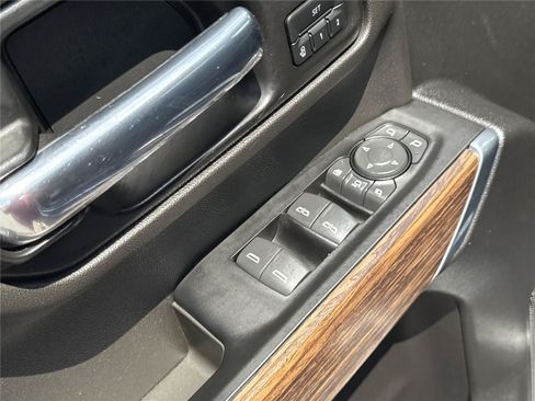 Used 2022 Chevrolet Silverado 2500 High Country AWD/4WD image 19