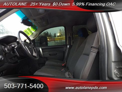 Used 2013 Chevrolet Silverado 2500 LT w/ Interior Plus Package image 5