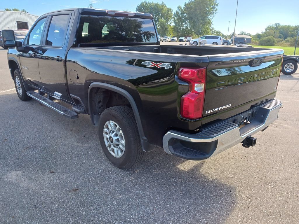Used 2026 Chevrolet Silverado 2500 LT AWD/4WD image 4