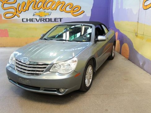 Used 2009 Chrysler Sebring Touring image 4