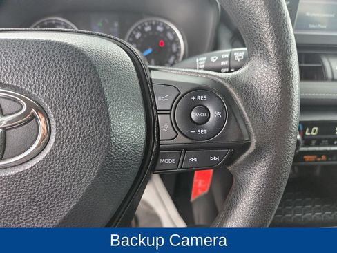 Used 2019 Toyota RAV4 LE w/ Carpet Mat Package AWD/4WD image 20