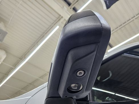 Used 2022 GMC Sierra 1500 AT4 w/ AT4 Premium Package image 11