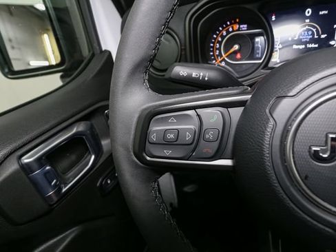 Used 2026 Jeep Gladiator Mojave AWD/4WD image 29