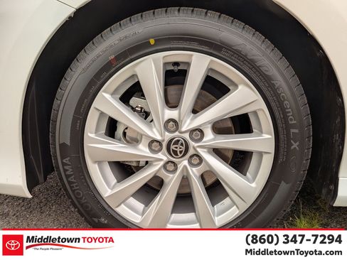 Used 2024 Toyota Camry LE w/ Cold Weather Package FWD image 9