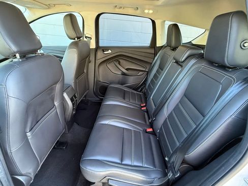 Used 2019 Ford Escape SEL image 13