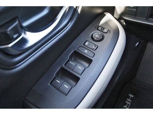 Used 2023 Honda HR-V LX image 20