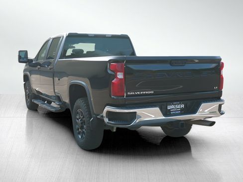 Used 2024 Chevrolet Silverado 3500 LT w/ Convenience Package AWD/4WD image 3