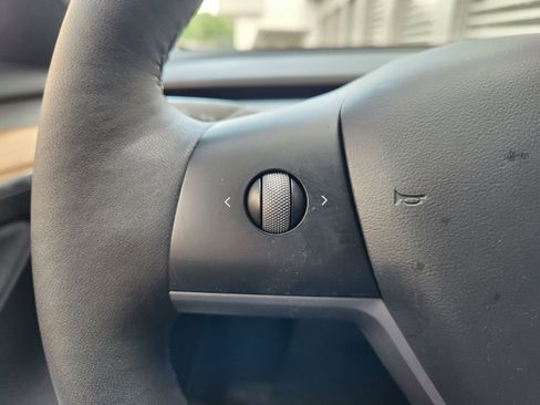 Used 2022 Tesla Model 3 Long Range image 25