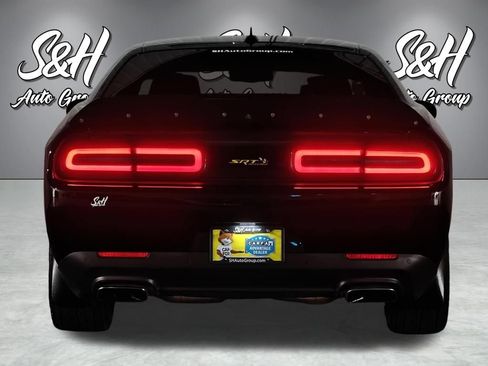 Used 2017 Dodge Challenger R/T Scat Pack w/ Leather Interior Group RWD image 25