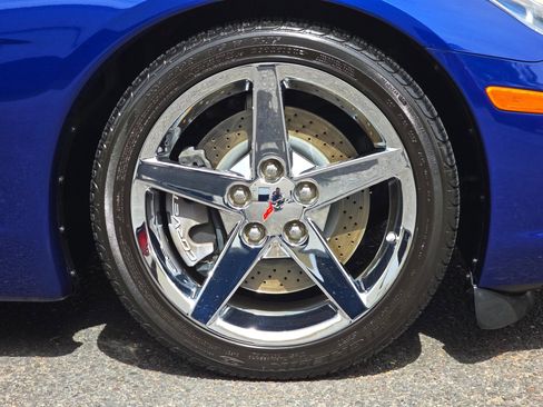 Used 2007 Chevrolet Corvette Coupe w/ Preferred Equipment Group RWD image 34