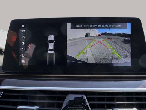 Used 2018 BMW 540i xDrive image 43