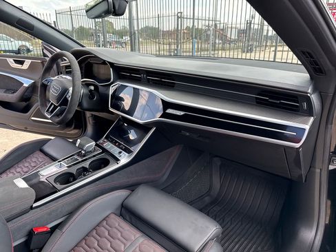 Used 2025 Audi RS 7 Performance w/ Matte Carbon Package AWD/4WD image 27