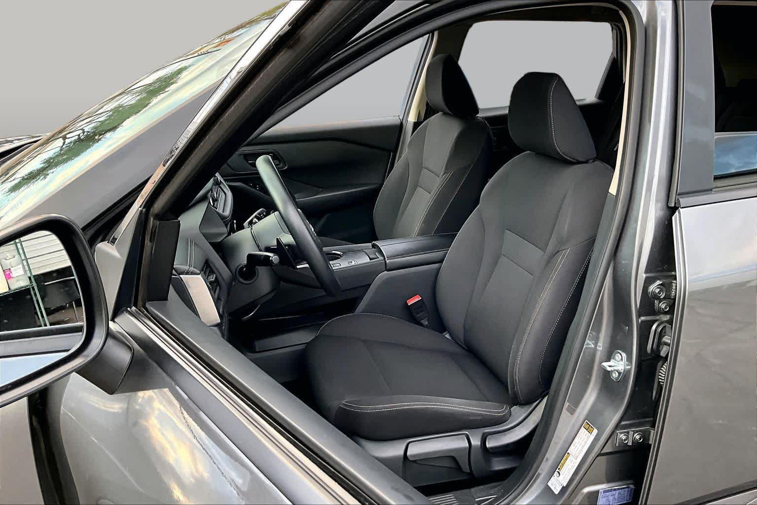 Certified 2024 Nissan Rogue S FWD image 8