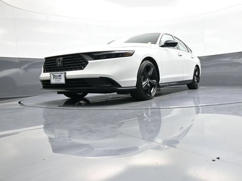 Certified 2023 Honda Accord Sport image 25