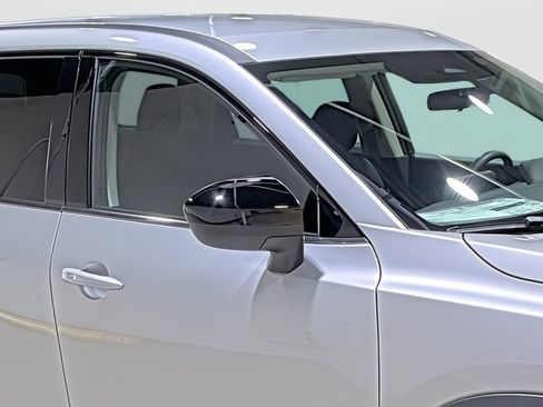 Certified 2025 Nissan Pathfinder S image 15