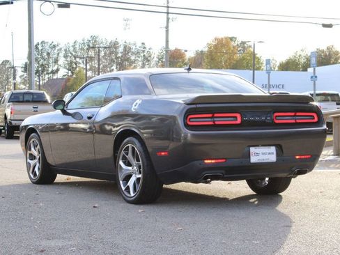 Used 2015 Dodge Challenger SXT Plus image 5