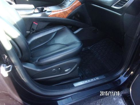 Used 2019 Lincoln Nautilus Select image 12