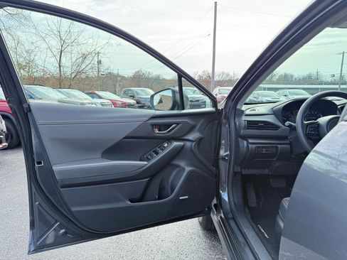 Used 2024 Subaru Crosstrek 2.5i Limited w/ Popular Package #4A image 10