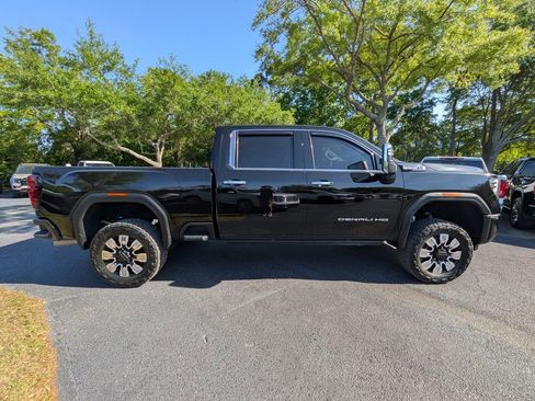Used 2025 GMC Sierra 2500 Denali w/ Denali Reserve Package AWD/4WD image 3