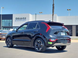 Used 2023 Kia Niro Wave FWD video 2