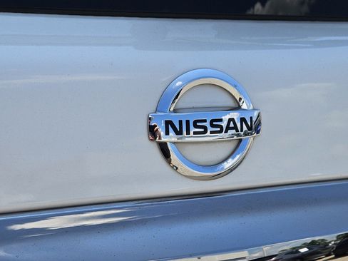 Used 2020 Nissan Armada Platinum w/ Platinum Reserve Package AWD/4WD image 16
