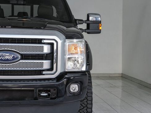 Used 2016 Ford F350 Platinum w/ Platinum Package AWD/4WD image 38