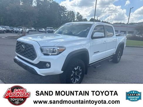 Used 2023 Toyota Tacoma TRD Off-Road AWD/4WD image 6