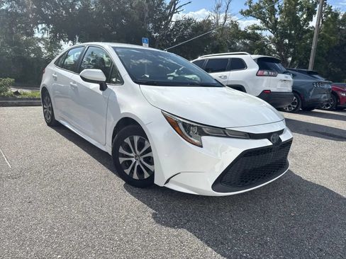 Used 2020 Toyota Corolla LE FWD image 5