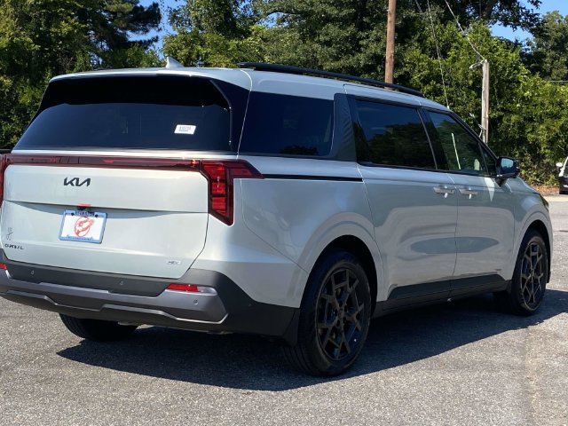 New 2027 Kia Carnival SX FWD image 3