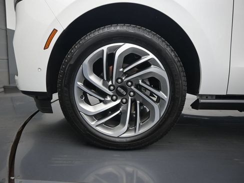 Used 2025 Lincoln Navigator Reserve AWD/4WD image 27