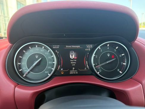 Used 2023 Maserati Levante GT AWD/4WD image 18