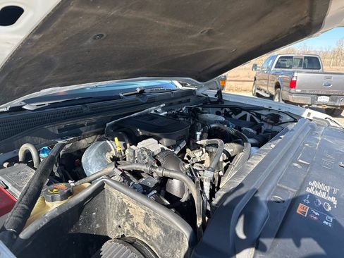 Used 2015 GMC Sierra 2500 SLT w/ Duramax Plus Package image 37