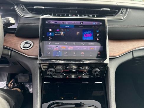 New 2025 Jeep Grand Cherokee Summit w/ Obsidian Package image 22