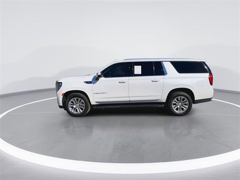 Used 2021 GMC Yukon XL Denali image 7