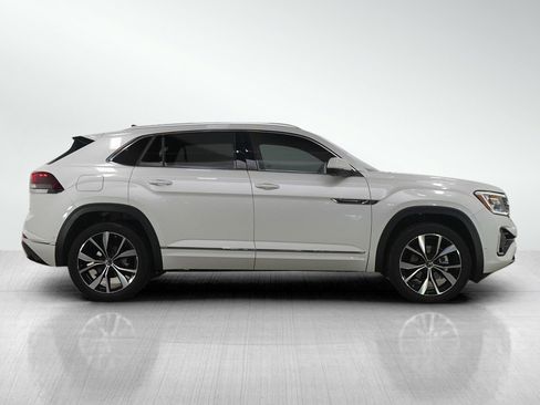 Used 2024 Volkswagen Atlas Cross Sport SEL Premium R-Line image 6