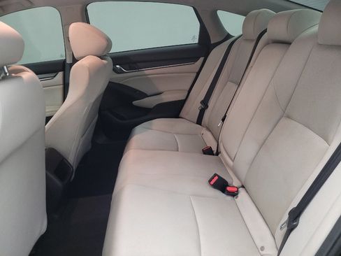 Used 2018 Honda Accord LX image 18